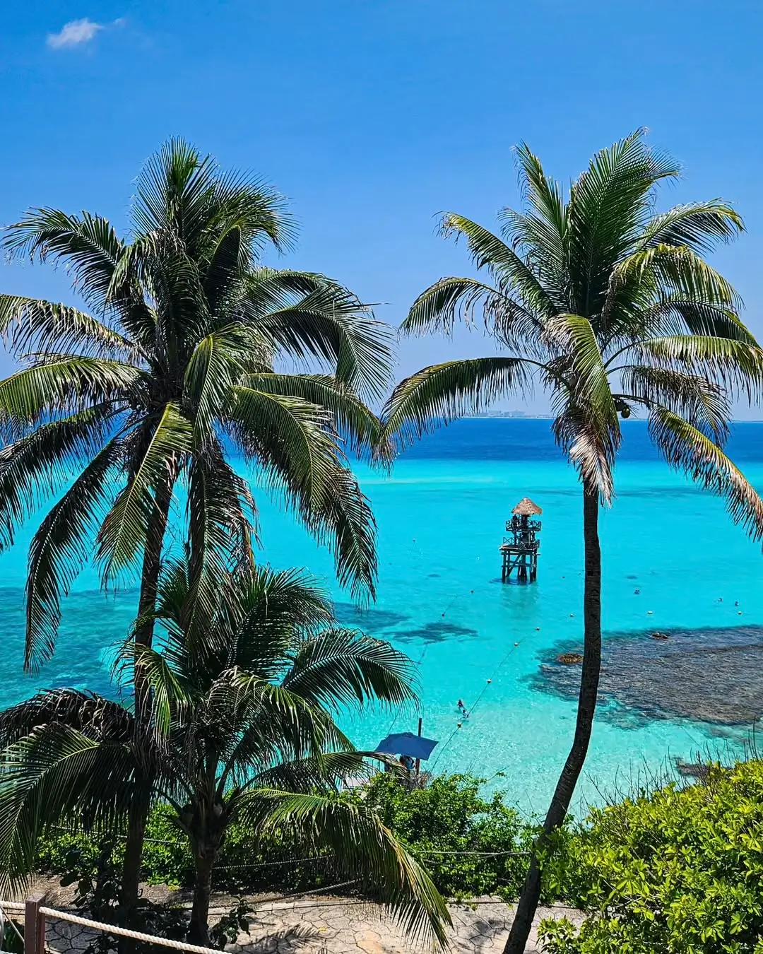 playa garrafón en isla mujeres mexico