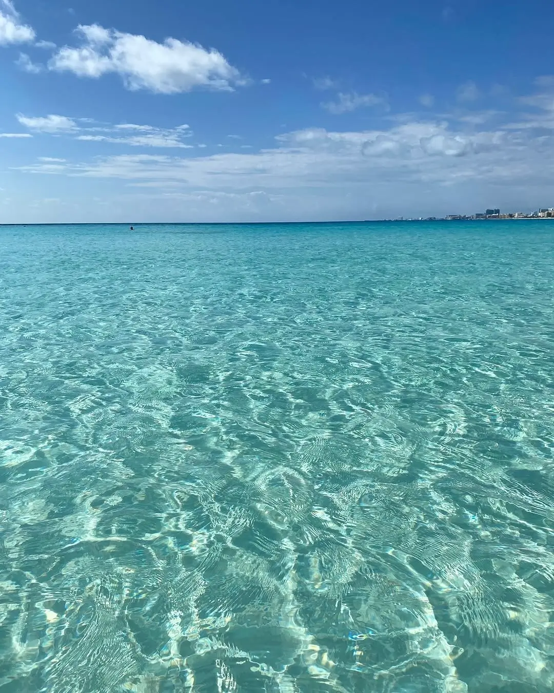 playa gaviota azul en cancún