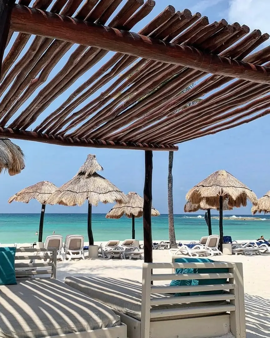 Playa Punta Nizuc en Cancún - Sargazo Info