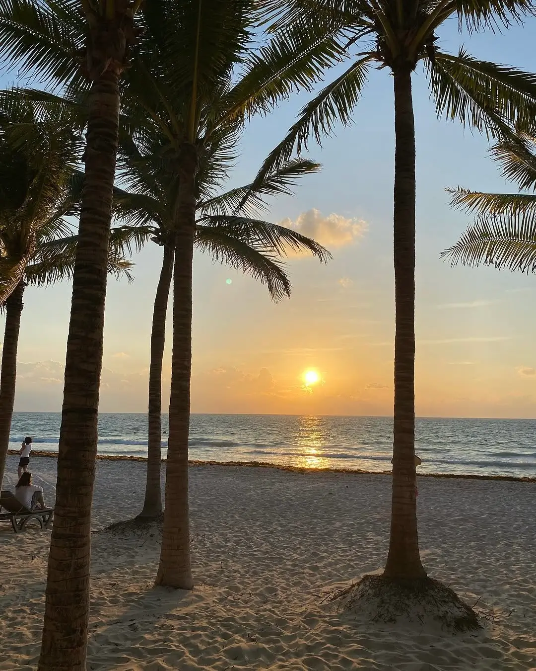 Amanecer en playa maroma