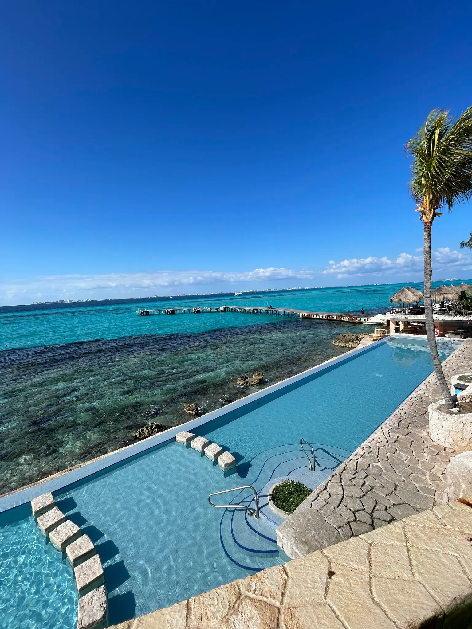 sargazo en parque garrafón cancun
